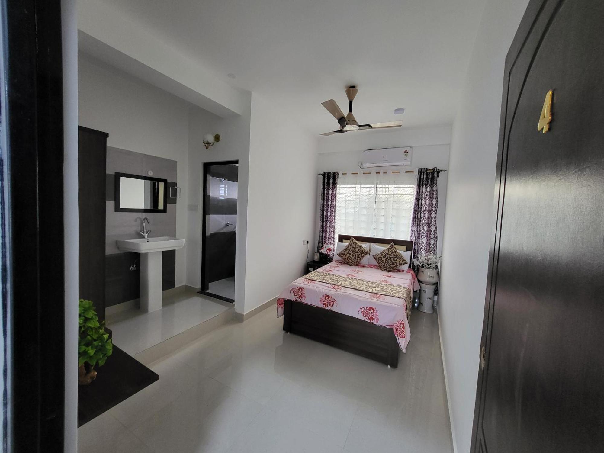 Hebron Haven * Jaigaon